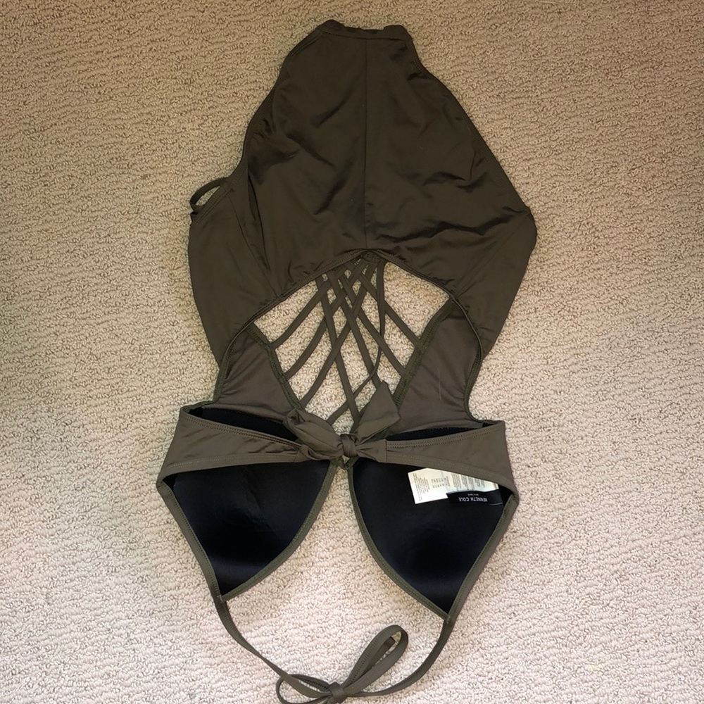Kenneth Cole Swim - Picture 3 of 4